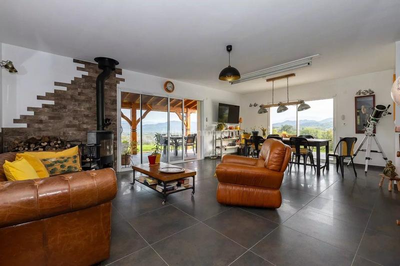 Maison - 125 m² - 5 pièces