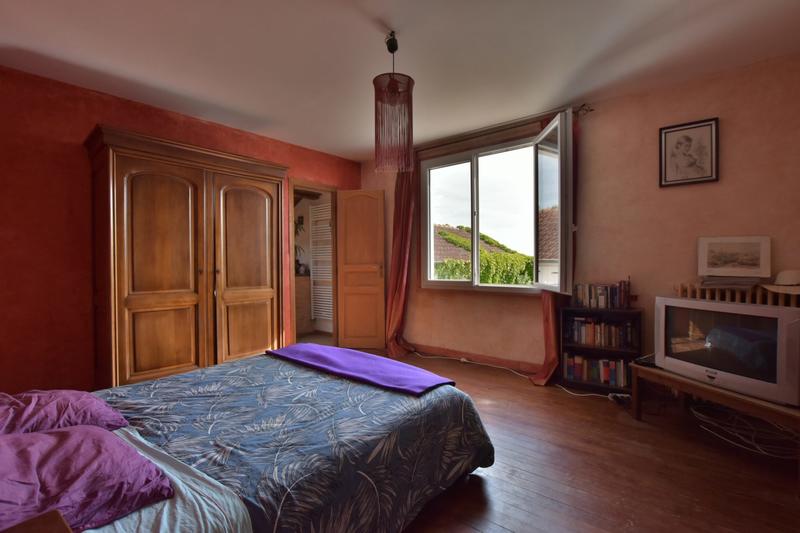 Maison - 268 m² - 9 pièces