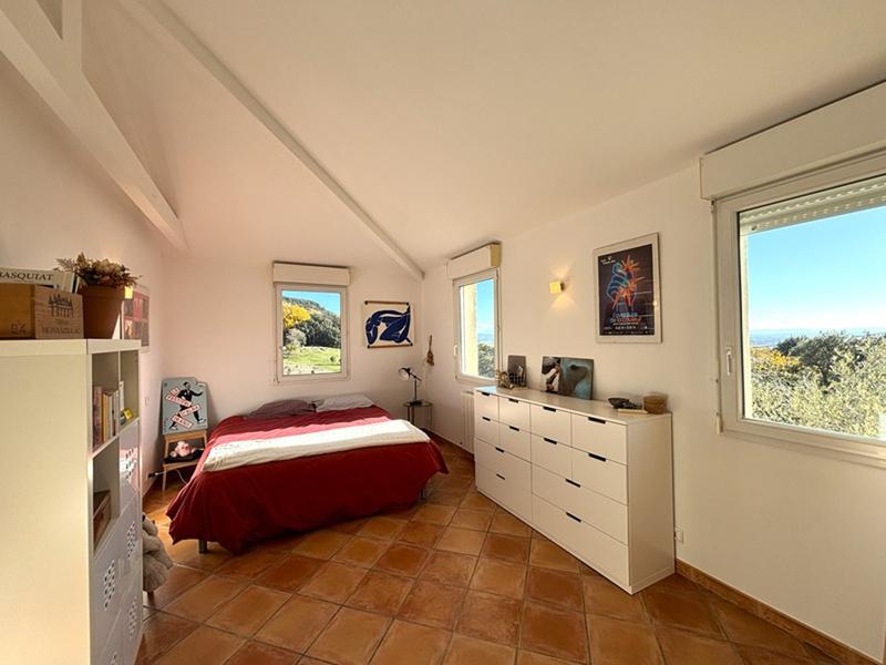 Villa - 200 m² - 5 pièces