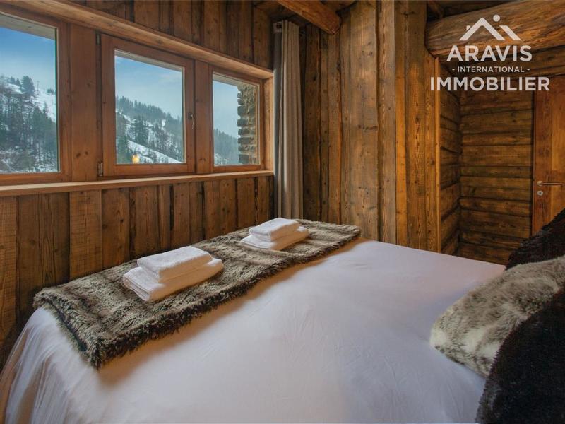 Châlet - 340 m² - 10 pièces