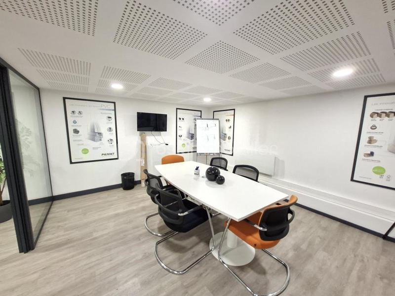 Local commercial - 78 m² - 8 pièces