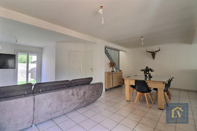 Villa - 99 m² - 4 pièces