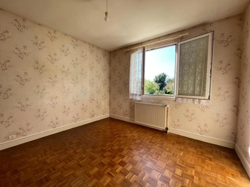 Maison - 99 m² - 5 pièces