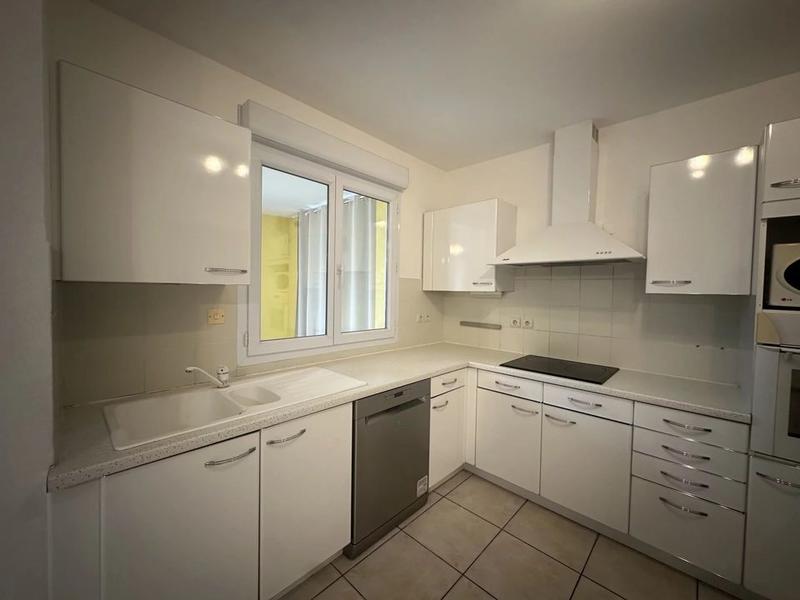 Appartement - 90 m² - 3 pièces