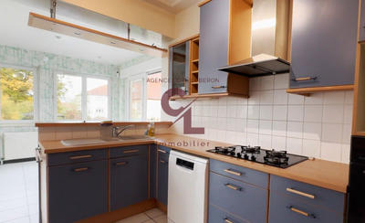 Maison - 191 m² - 8 pièces