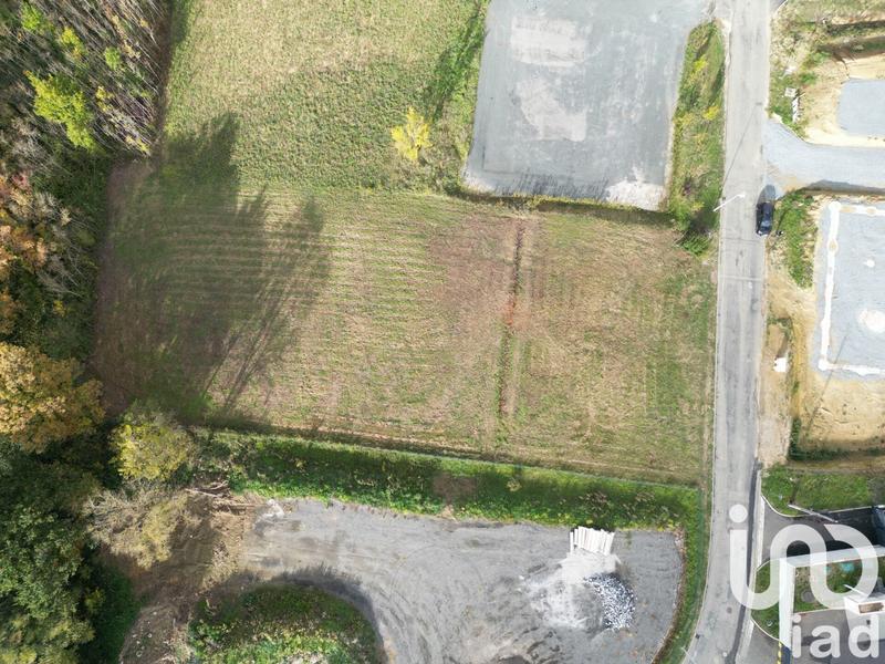 Terrain - 2 500 m²