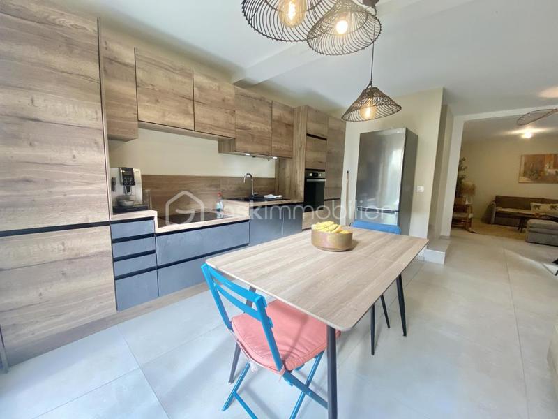 Maison - 90 m² - 4 pièces