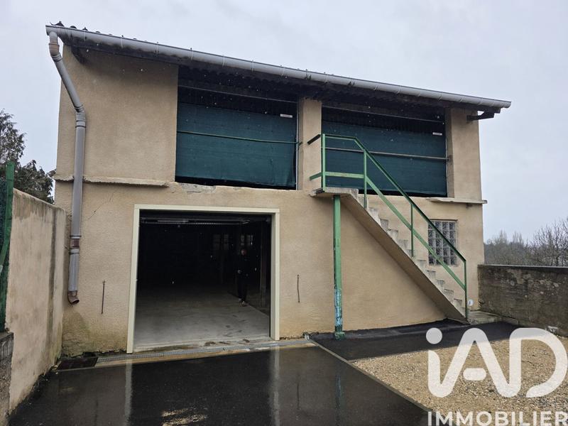 Maison - 222 m² - 2 pièces