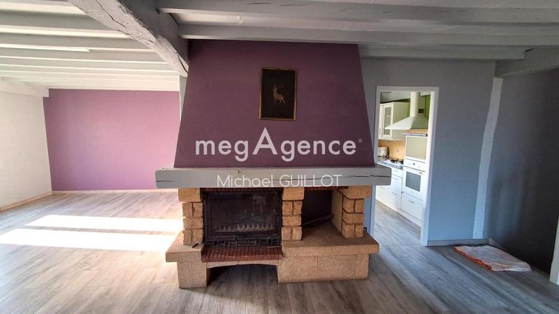 Maison traditionnelle - 104 m² - 4 pièces