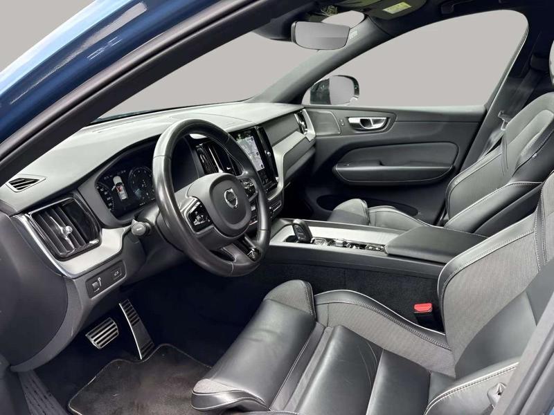 Volvo Xc60 B4 2wd R-Design