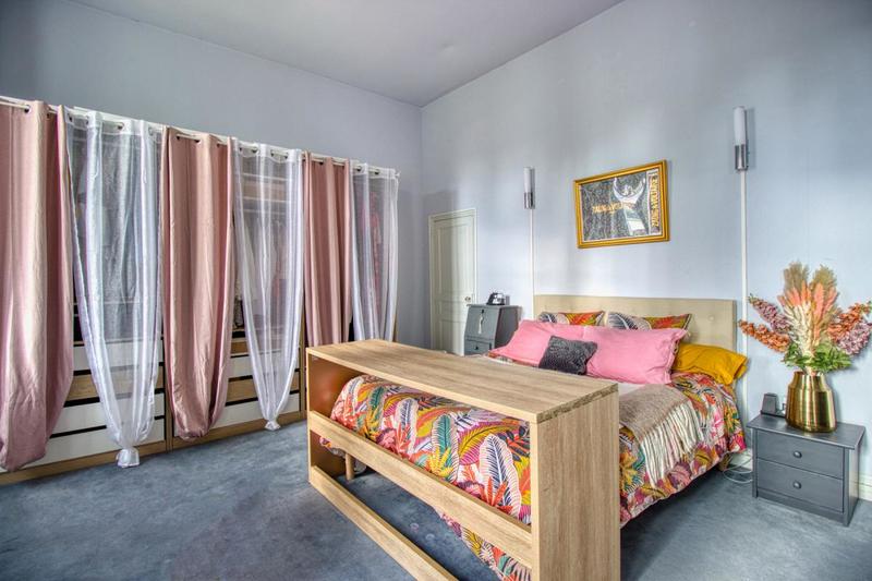 Maison de maîtres - 378 m² - 10 pièces