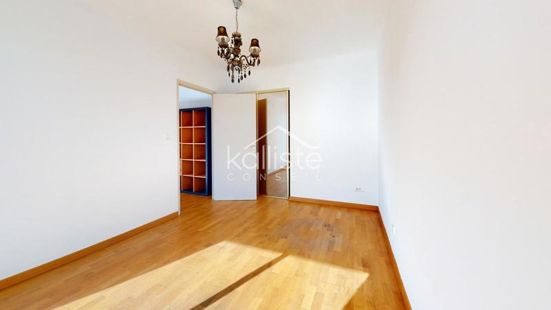 Appartement - 89 m² - 4 pièces