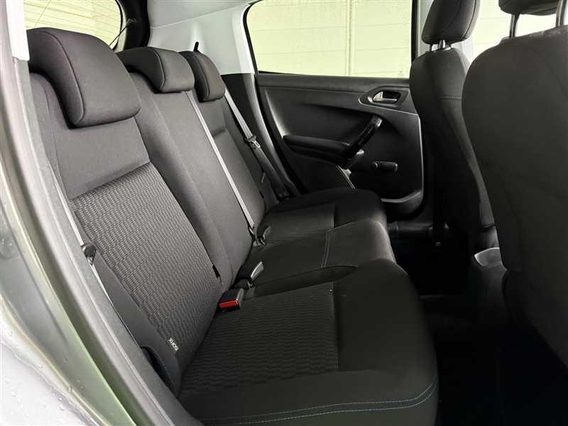 Peugeot 208 1.2 PureTech 82ch s&amp;S Bvm5 Signature