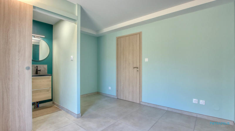 Maison traditionnelle - 186 m² - 6 pièces