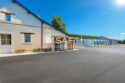 Maison - 283 m² - 10 pièces