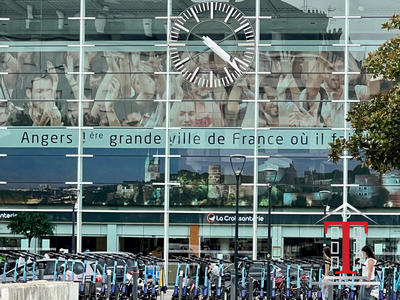 Local commercial - 347 m²