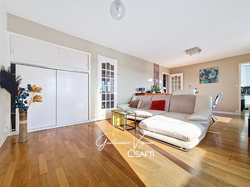 Appartement - 82 m² - 4 pièces