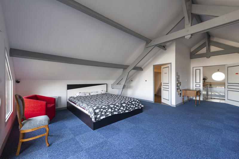 Villa - 530 m² - 6 pièces