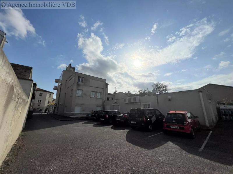 Local commercial - 138 m² - 7 pièces