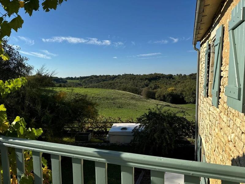 Maison en pierre - 206 m² - 8 pièces