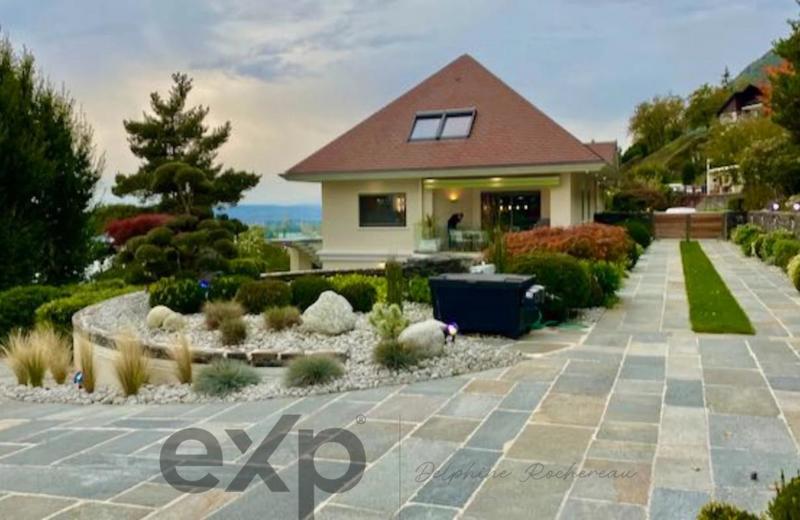 Propriété - 442 m² - 8 pièces