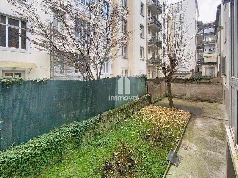 Appartement - 120 m² - 4 pièces