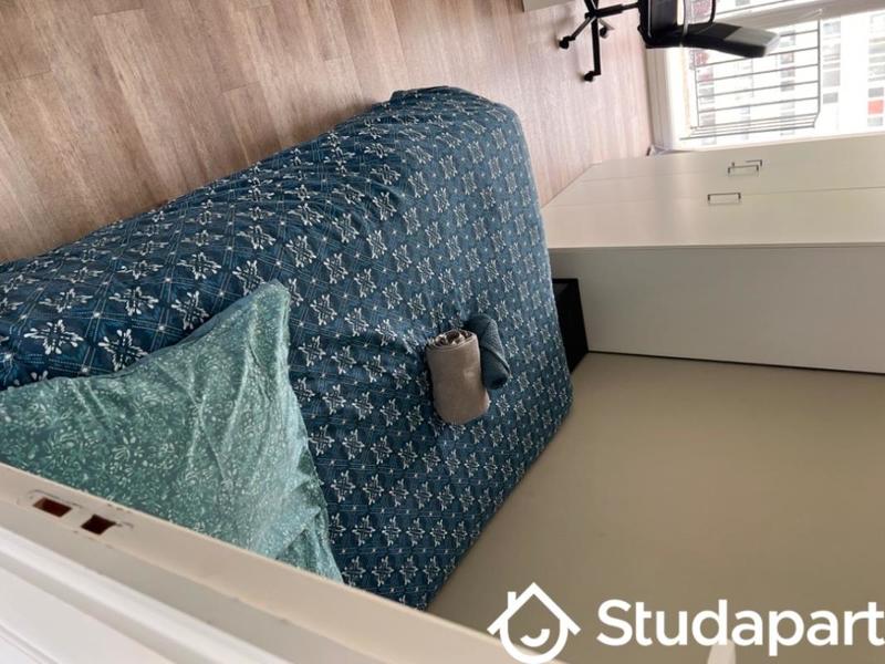 Chambre - 10 m² - 1 pièce