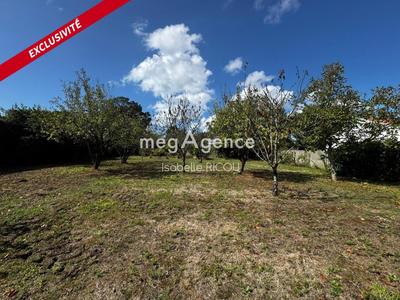 Terrain constructible - 721 m²