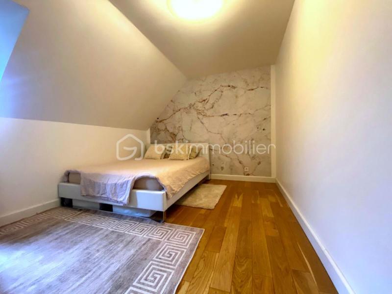 Pavillon - 155 m² - 6 pièces