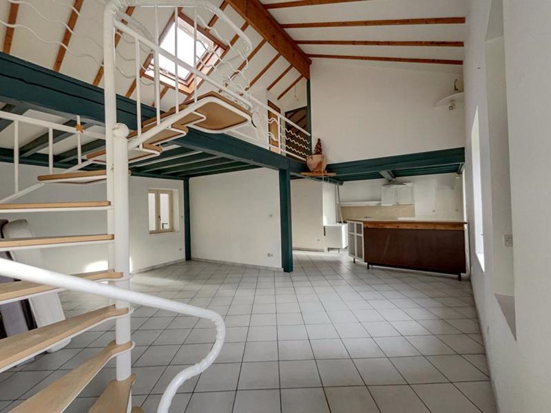 Appartement - 87 m² - 3 pièces