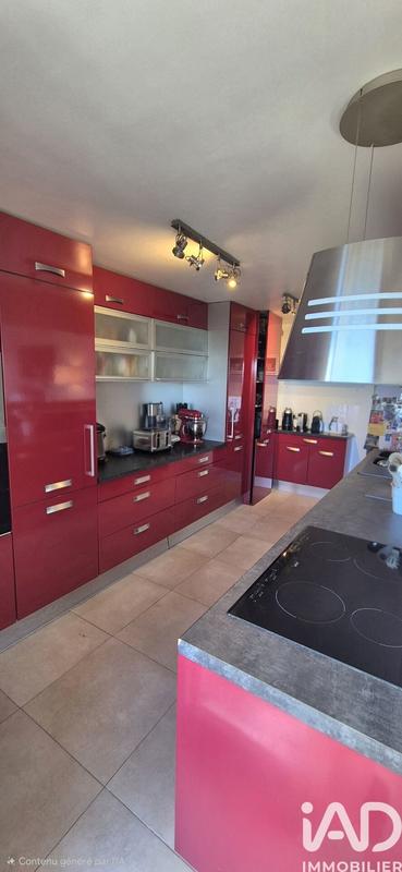 Appartement - 80 m² - 4 pièces