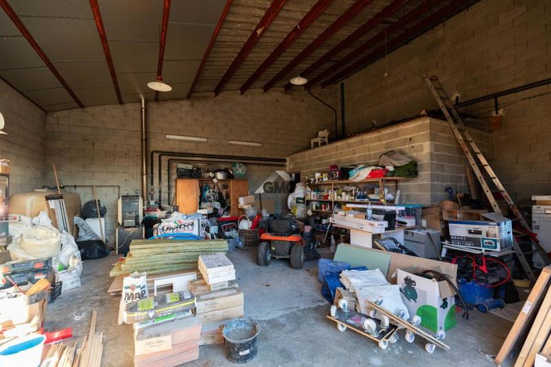 Demeure - 292 m² - 5 pièces