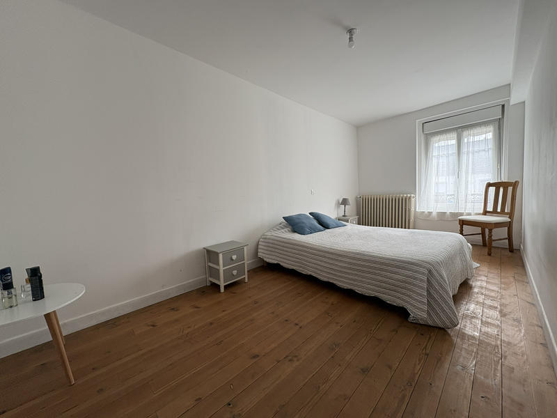 Maison - 252 m² - 10 pièces