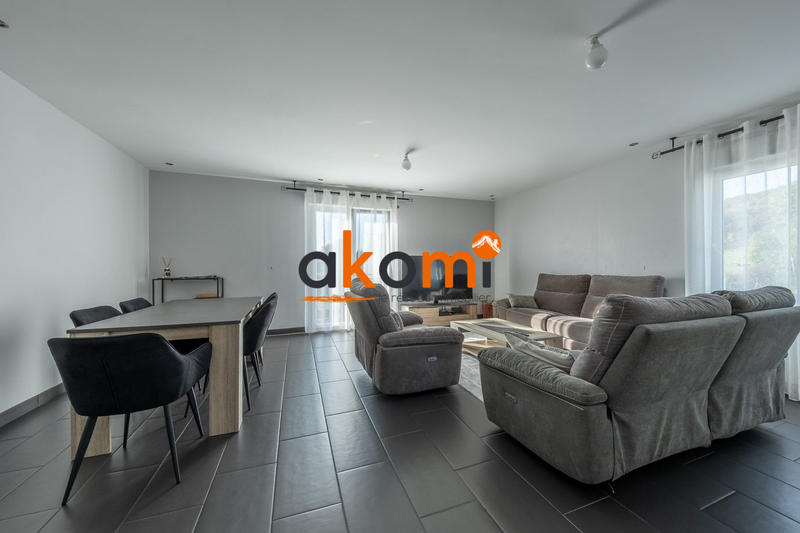 Maison contemporaine - 183 m² - 7 pièces