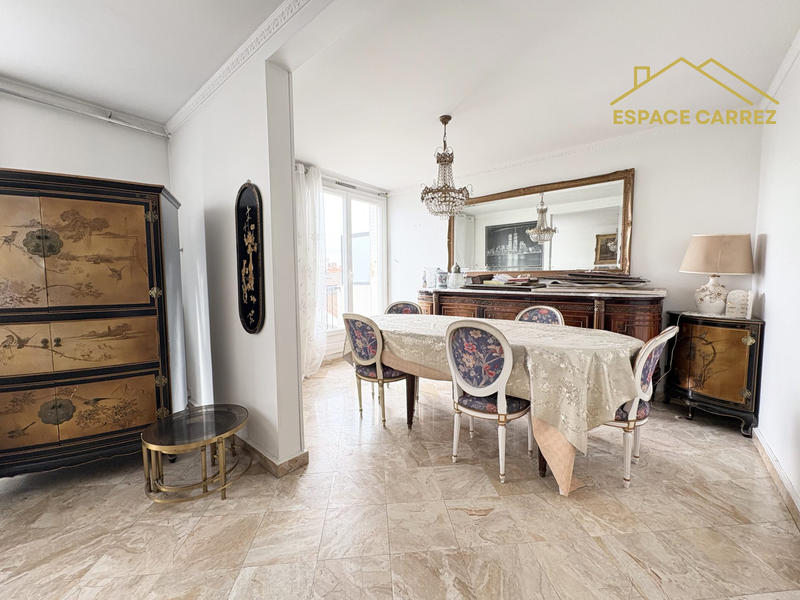 Appartement - 98 m² - 5 pièces