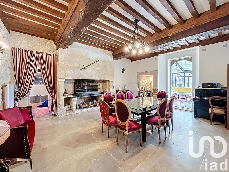 Maison - 640 m² - 14 pièces