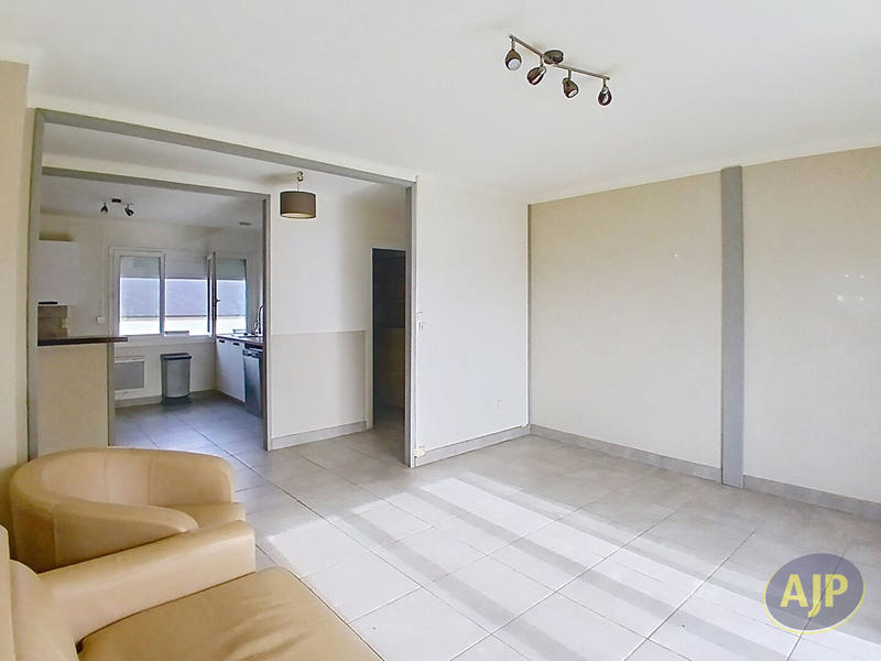 Maison - 87 m² - 5 pièces