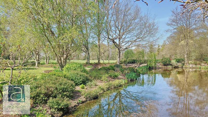 Maison - 342 m² - 7 pièces