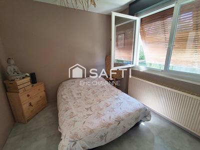 Maison - 93 m² - 4 pièces