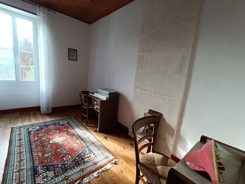 Maison - 287 m² - 10 pièces