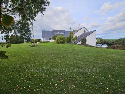 Maison - 180 m² - 6 pièces