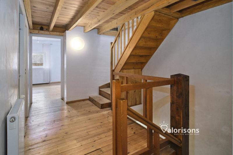 Maison - 167 m² - 6 pièces