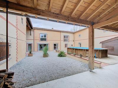 Maison - 258 m² - 6 pièces