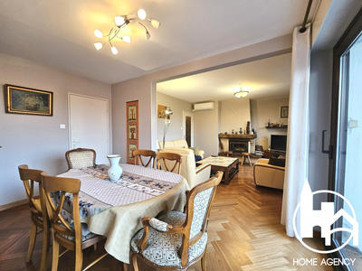 Appartement - 94 m² - 4 pièces