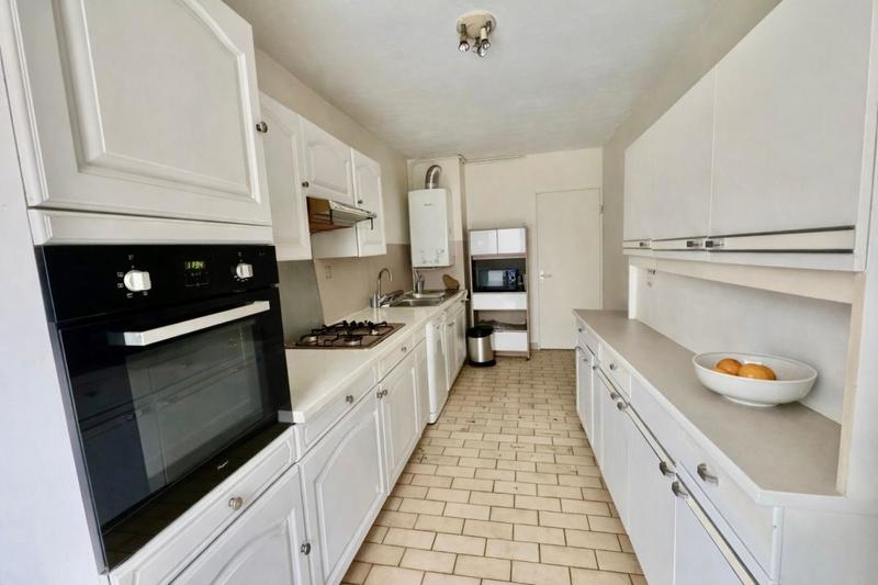 Appartement - 110 m² - 5 pièces