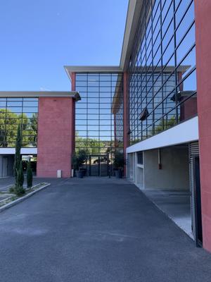 Local commercial - 151 m² - 5 pièces