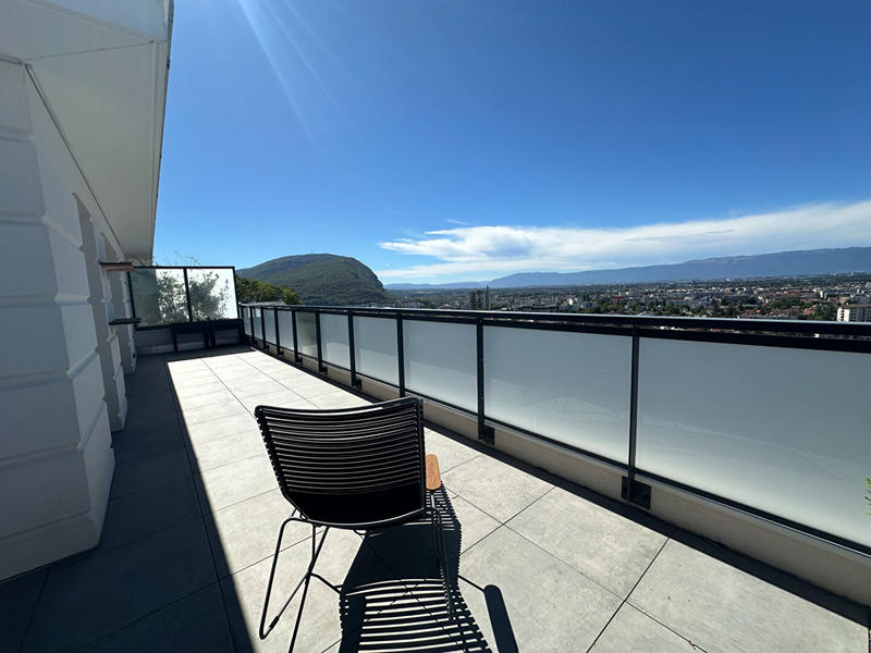 Appartement - 89 m² - 4 pièces