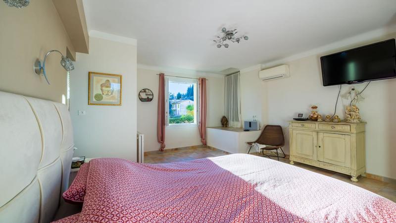 Maison - 364 m² - 7 pièces