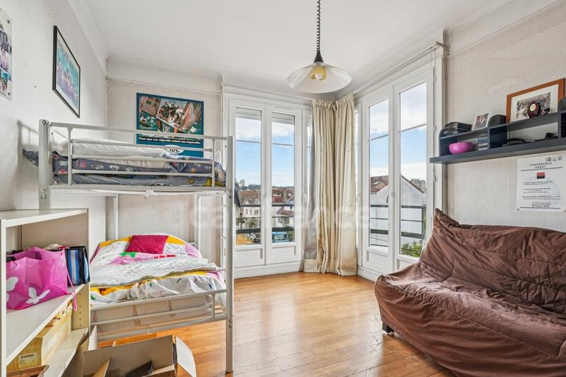 Maison - 188 m² - 9 pièces