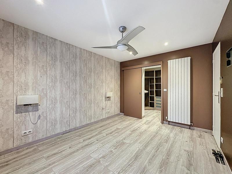 Maison - 177 m² - 7 pièces